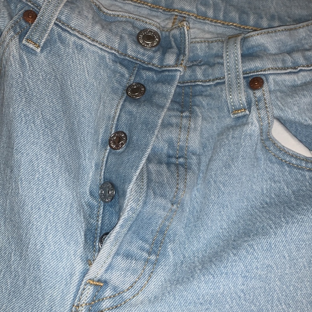 LEVIS JEANS ‼️ - Picture 3 of 5